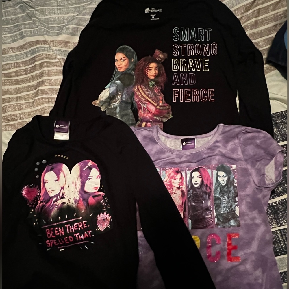 LOT of DISNEY DESCENDANTS SHIRTS size 6-7/8 girls